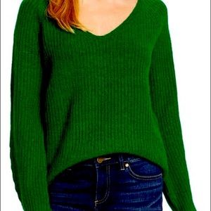Ribbed V-Neck Sweater
VINCE CAMUTO